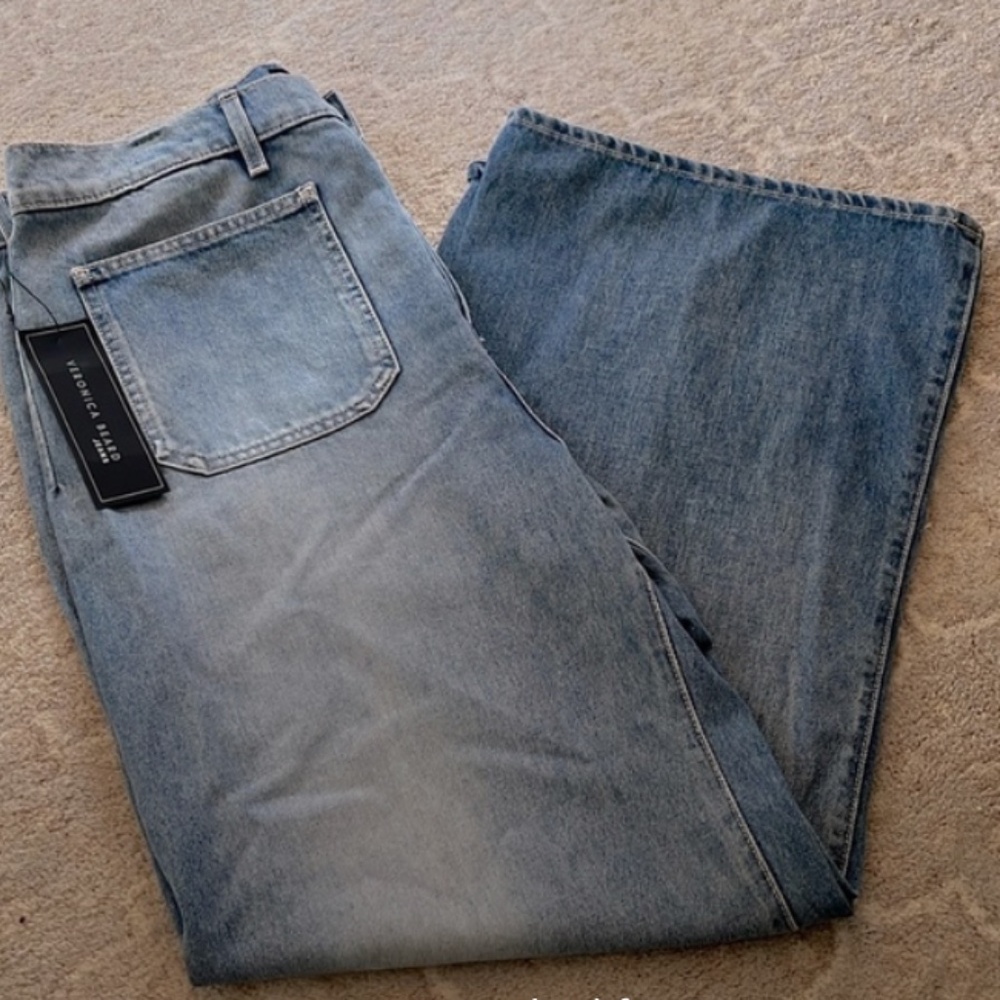NWT. Veronica Beard Grant Released Hem Cropped Wide Leg Jeans In Cape Size 31